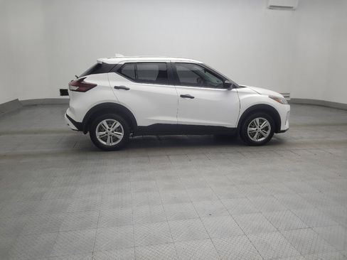 Used 2024 Nissan Kicks S FWD image 10