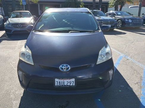 Used 2013 Toyota Prius Two FWD image 1