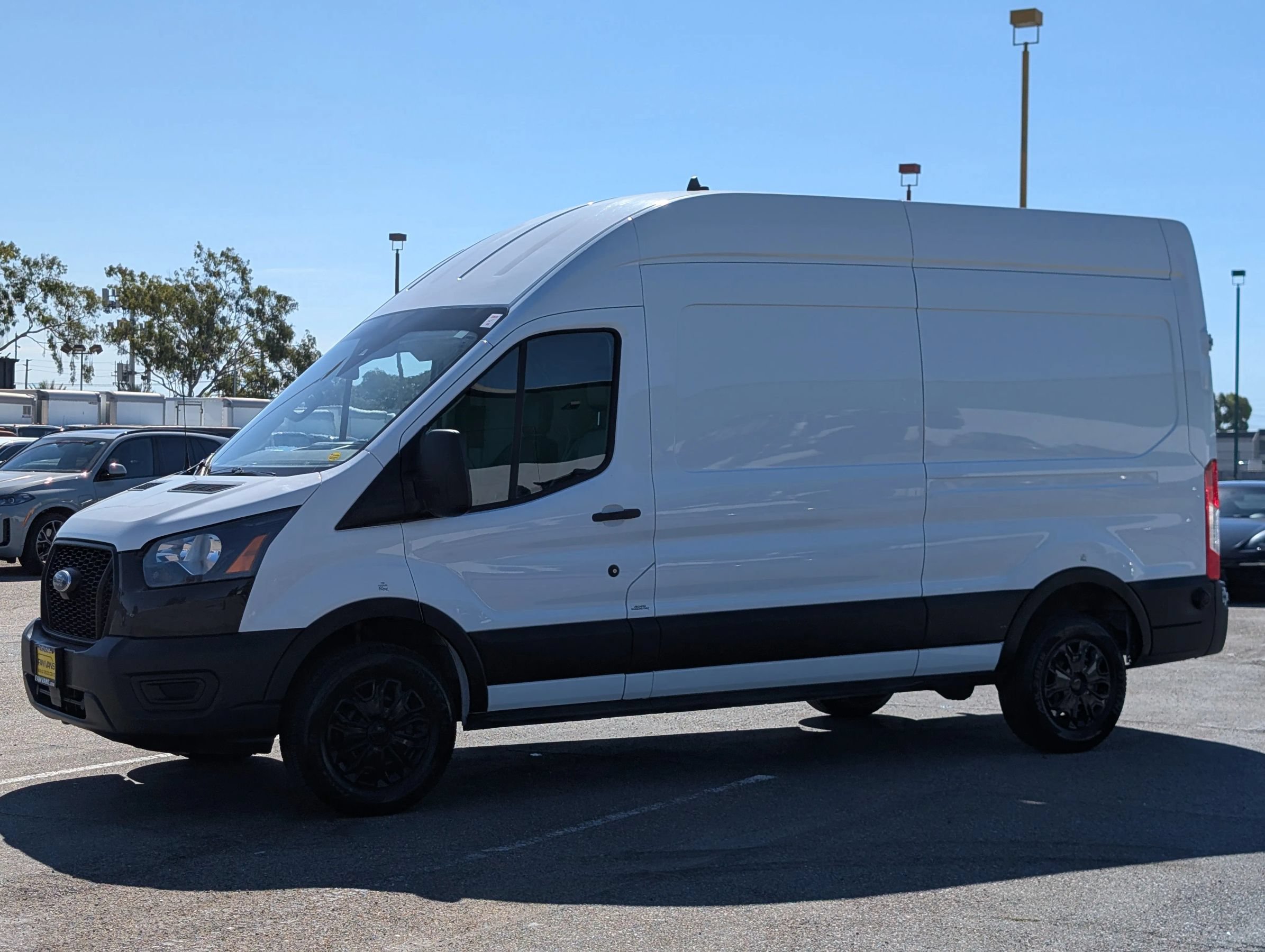 Used 2023 Ford Transit 250 148 High Roof w/ Load Area Protection Package RWD image 3