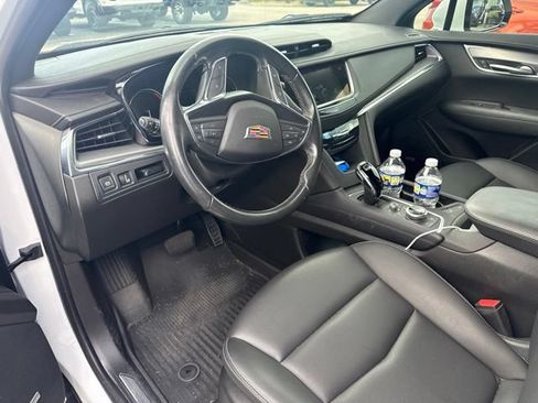 Used 2023 Cadillac XT5 Luxury FWD image 11