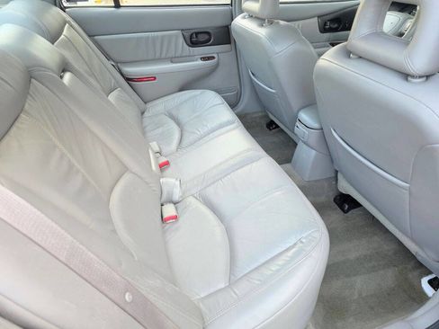 Used 2001 Buick Regal GS w/ Prestige Pkg image 17