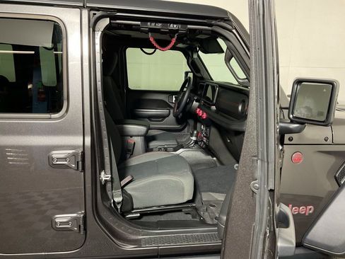 Used 2024 Jeep Wrangler Rubicon w/ Safety Group image 34