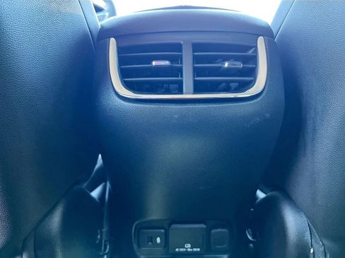 Used 2023 Chevrolet Malibu LT FWD image 27