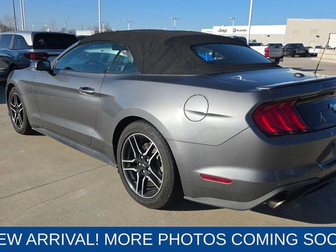 Used 2023 Ford Mustang Premium image 3