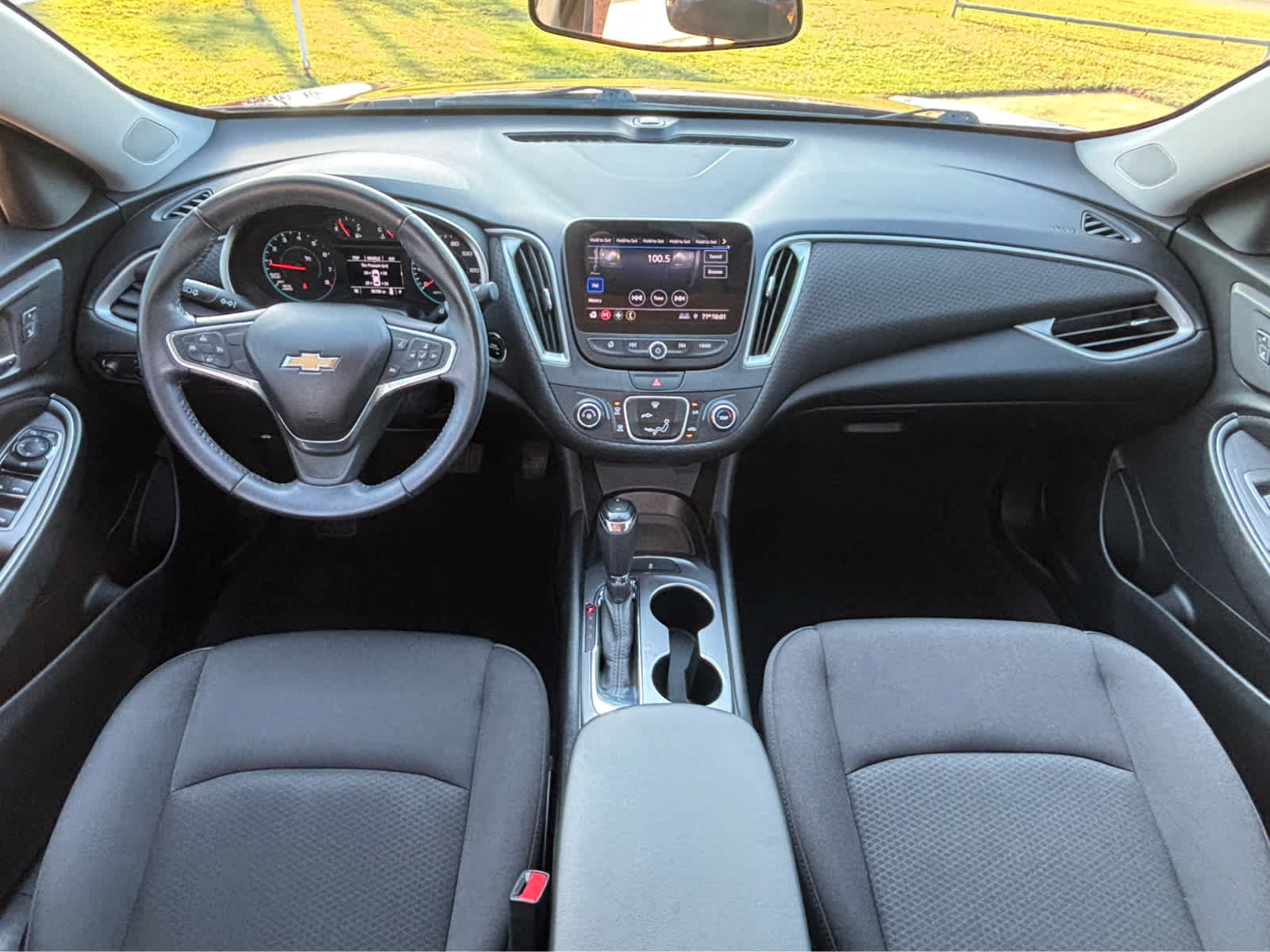 Used 2019 Chevrolet Malibu RS FWD image 17