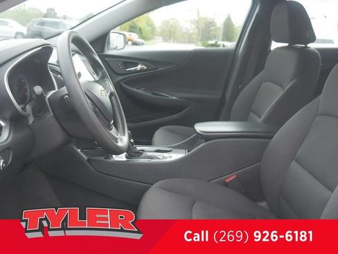 Used 2024 Chevrolet Malibu LT FWD image 37