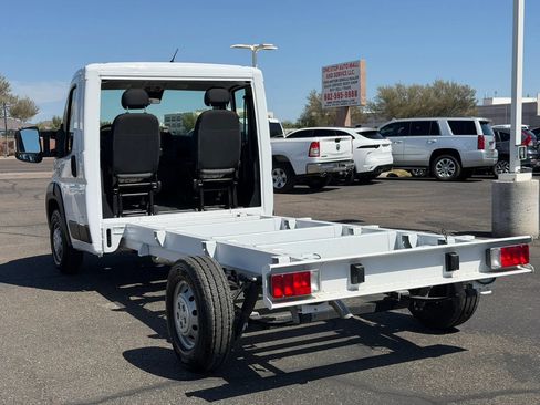 Used 2023 RAM ProMaster 3500 w/ Premium Appearance Group FWD image 4