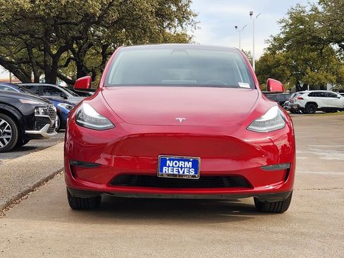 Used 2020 Tesla Model Y Long Range image 3