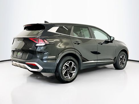 Used 2024 Kia Sportage LX image 9