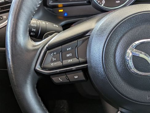 Used 2017 MAZDA MAZDA3 Grand Touring image 15