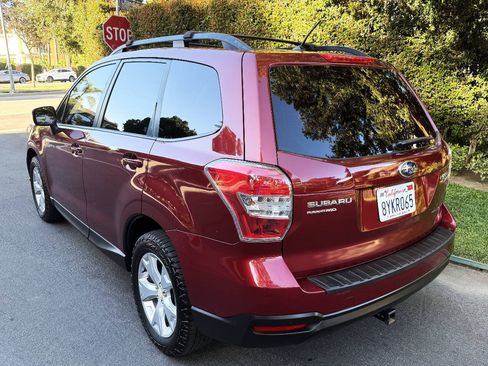 Used 2015 Subaru Forester 2.5i Premium AWD/4WD image 4