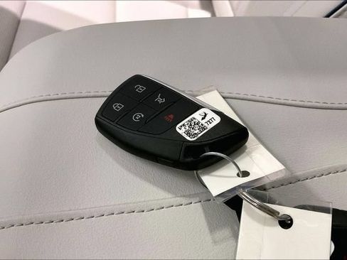 Used 2026 Buick Enclave Avenir w/ Super Cruise Package AWD/4WD image 11