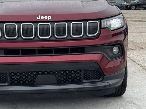 Used 2022 Jeep Compass Latitude image 5