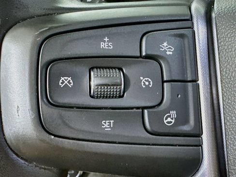 Used 2025 GMC Sierra 1500 SLT RWD image 25