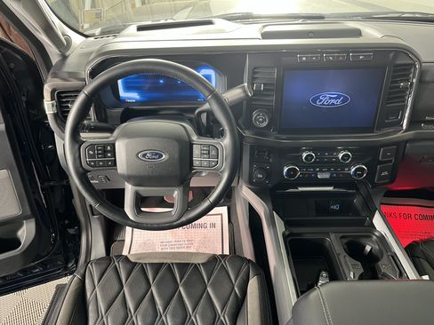 Used 2024 Ford F250 Lariat w/ Lariat Ultimate Package AWD/4WD image 10