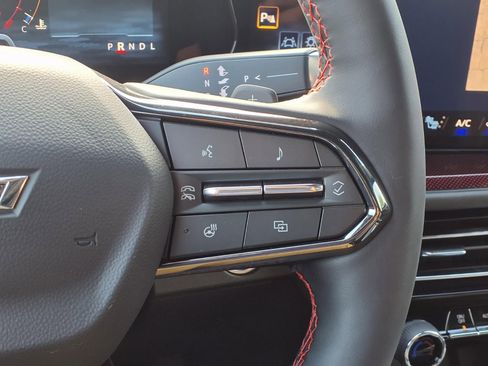 New 2026 Chevrolet Traverse RS w/ LPO, Floor Liner Package AWD/4WD image 12
