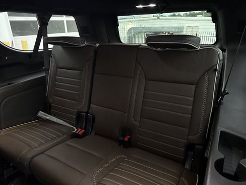 New 2026 GMC Yukon XL Denali Ultimate AWD/4WD image 7