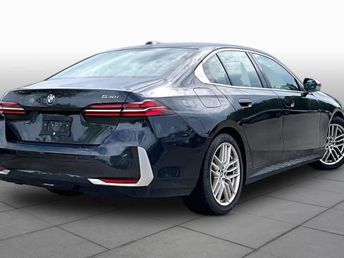 Used 2025 BMW 530i RWD image 11