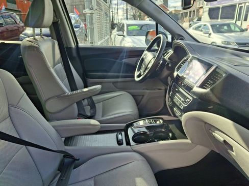 Used 2017 Honda Pilot Elite image 11