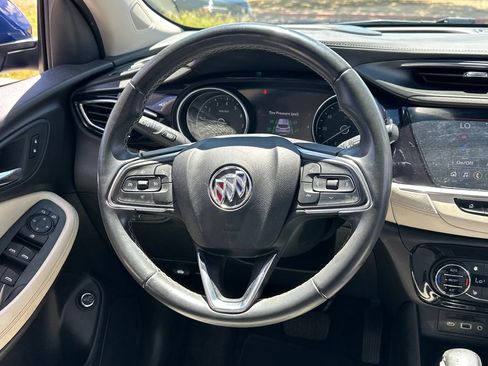 Used 2022 Buick Encore GX Select w/ Advanced Technology Package FWD image 18