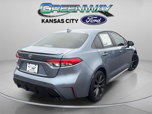 Used 2024 Toyota Corolla SE image 8