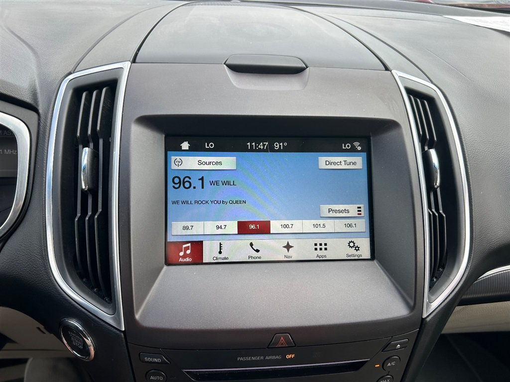 Used 2017 Ford Edge Titanium w/ Equipment Group 301A FWD image 20