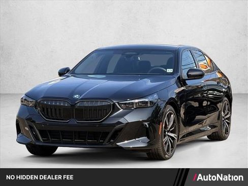 Used 2026 BMW 550e xDrive AWD/4WD image 1