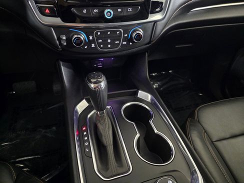 Used 2020 Chevrolet Traverse RS image 29