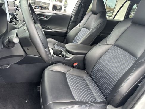Used 2019 Toyota RAV4 XSE w/ XSE Weather Package image 10