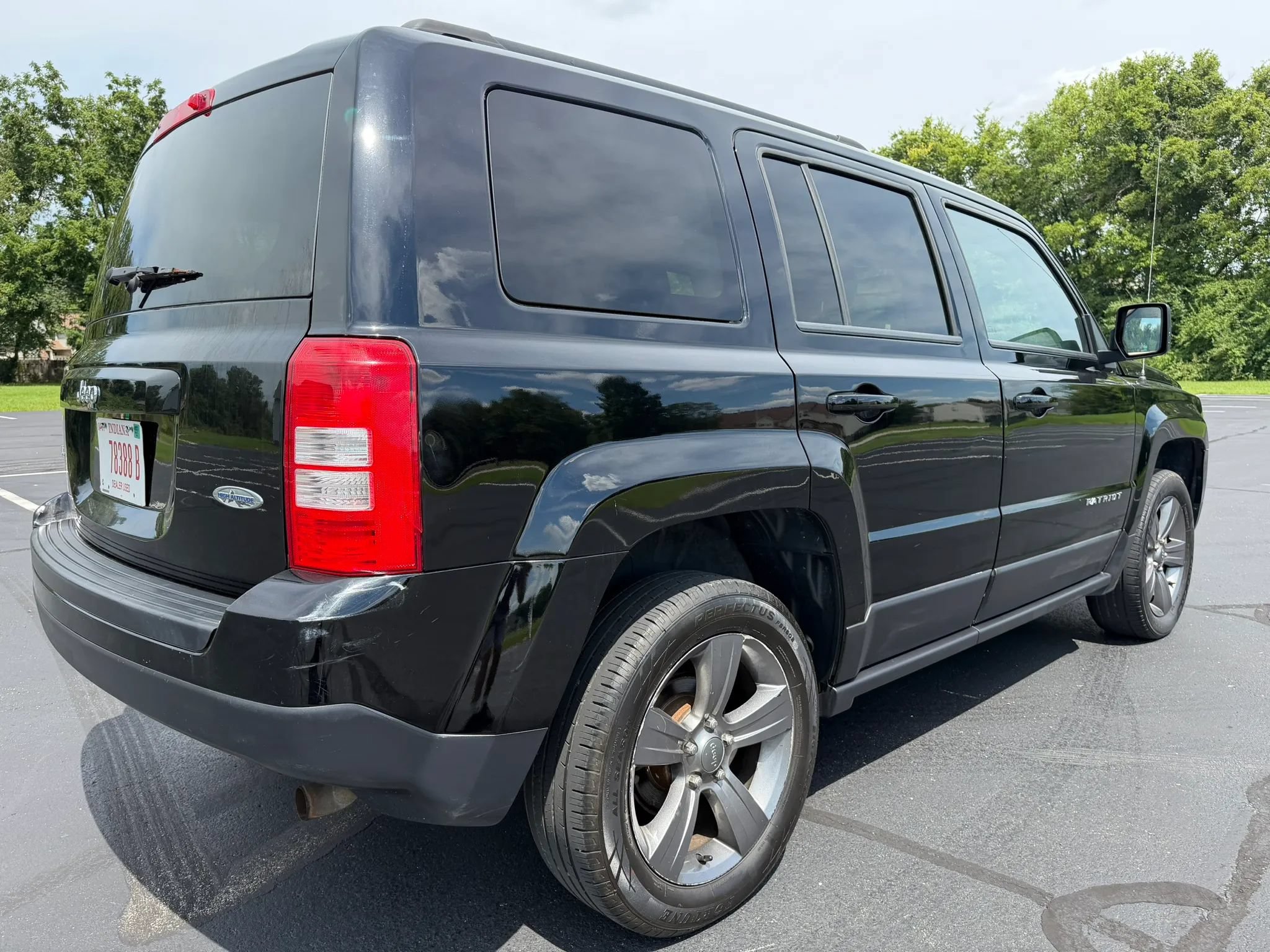 Used 2015 Jeep Patriot High Altitude AWD/4WD image 4