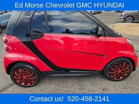 Used 2014 smart fortwo passion RWD image 6