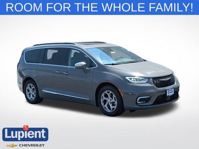 Used 2022 Chrysler Pacifica Limited