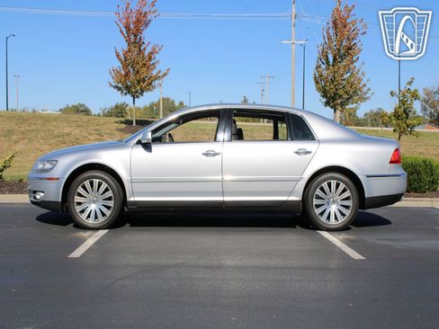 Used 2006 Volkswagen Phaeton V8 AWD/4WD image 18