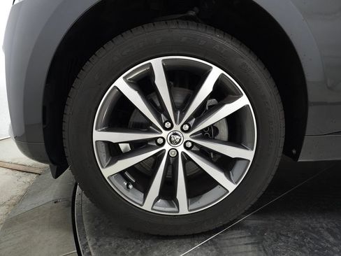 Used 2025 Jaguar F-PACE R-Dynamic S AWD/4WD image 13