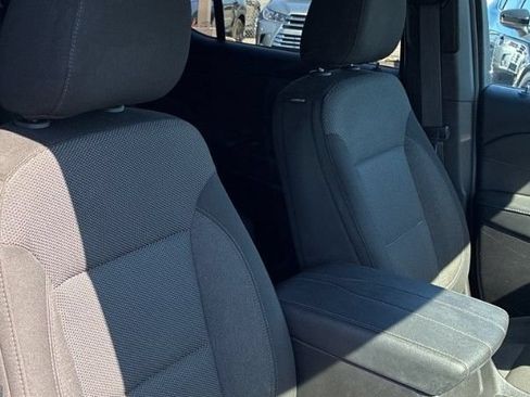 Used 2023 Chevrolet Traverse LT AWD/4WD image 8