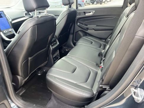 Certified 2022 Ford Edge Titanium w/ Class II Trailer Tow Package image 14