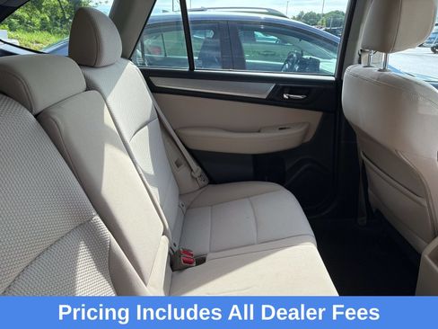 Used 2015 Subaru Outback 2.5i Premium AWD/4WD image 8
