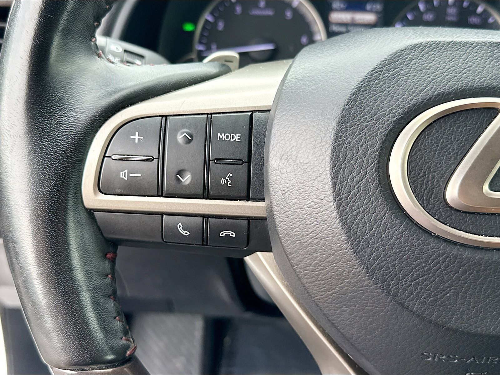 Used 2020 Lexus RX 350 FWD w/ Luxury Package image 39