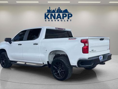 Used 2022 Chevrolet Silverado 1500 Custom Trail Boss AWD/4WD image 3