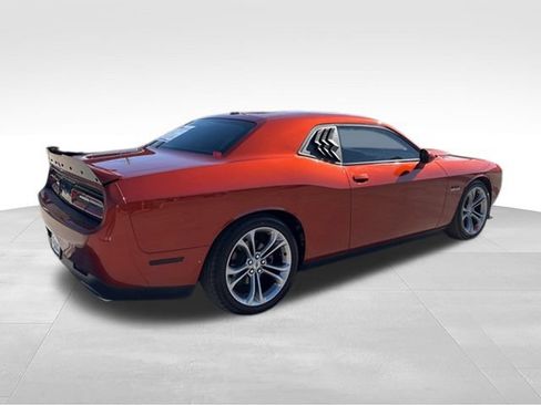 Used 2020 Dodge Challenger R/T RWD image 6