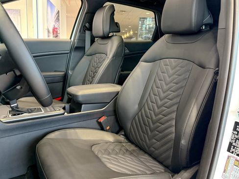 New 2026 Kia Sportage X-Line w/ X-Line Technology Package image 12