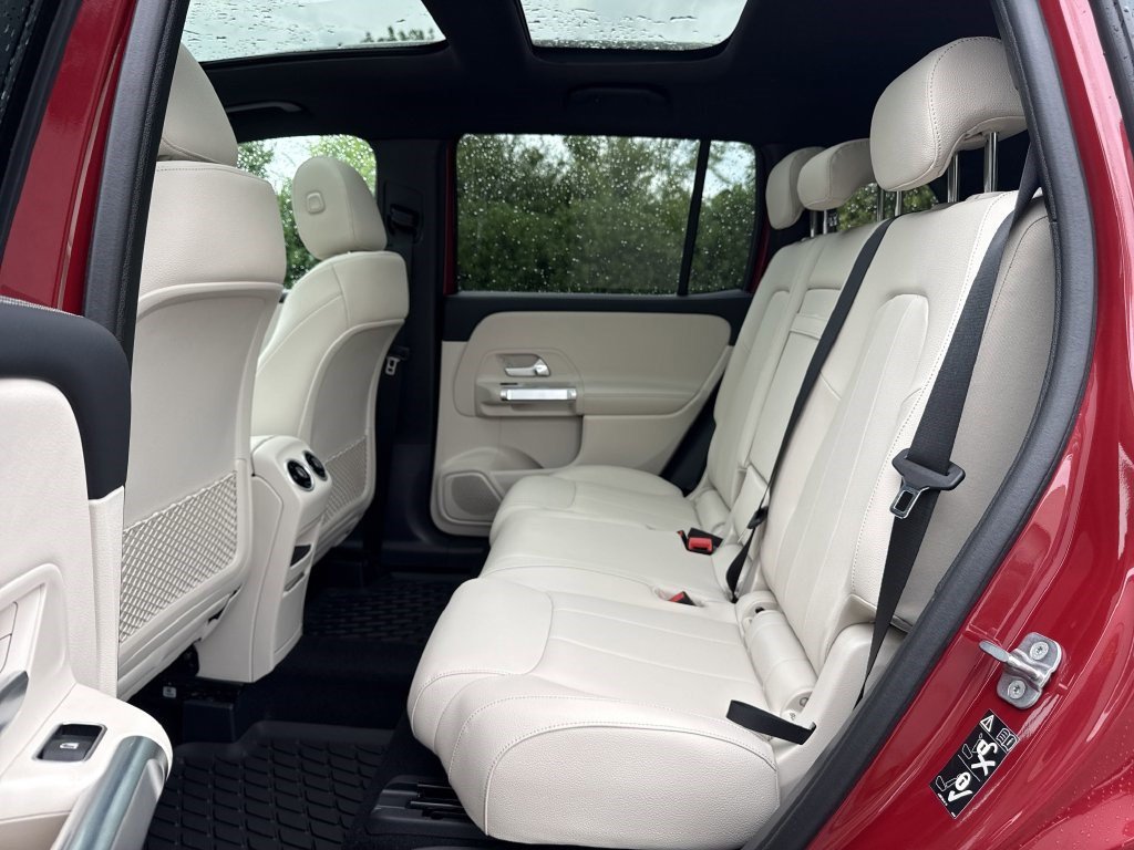 Certified 2025 Mercedes-Benz GLB 250 image 14
