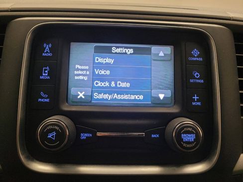 Used 2015 RAM 1500 Express RWD image 25