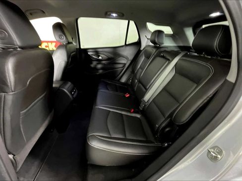 Used 2022 GMC Terrain SLT FWD image 18