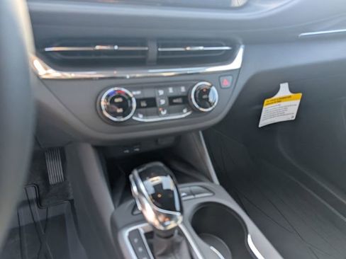New 2026 Buick Envista Preferred FWD image 21