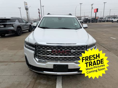 Used 2020 GMC Acadia Denali image 2