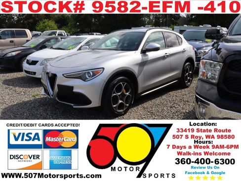 Used 2018 Alfa Romeo Stelvio Sport w/ Quick Order Package 22J Sport AWD/4WD image 2