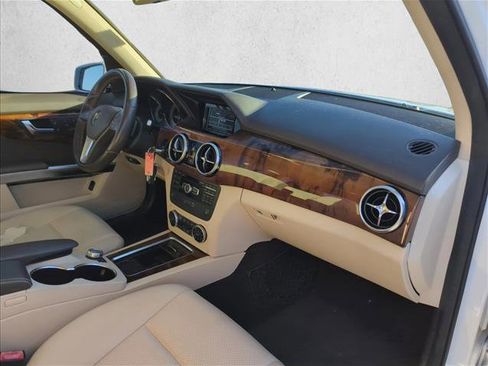 Used 2013 Mercedes-Benz GLK 350 2WD image 24