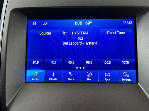 Used 2019 Ford Edge Titanium w/ Equipment Group 301A AWD/4WD image 21