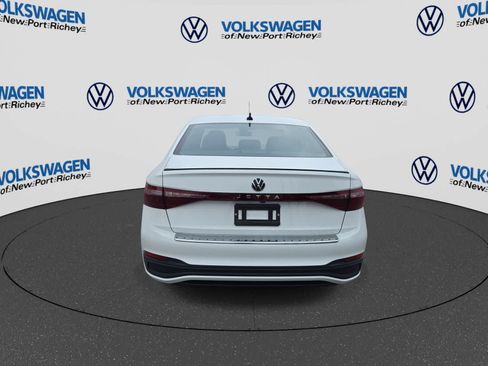 Used 2026 Volkswagen Jetta Sport FWD image 7